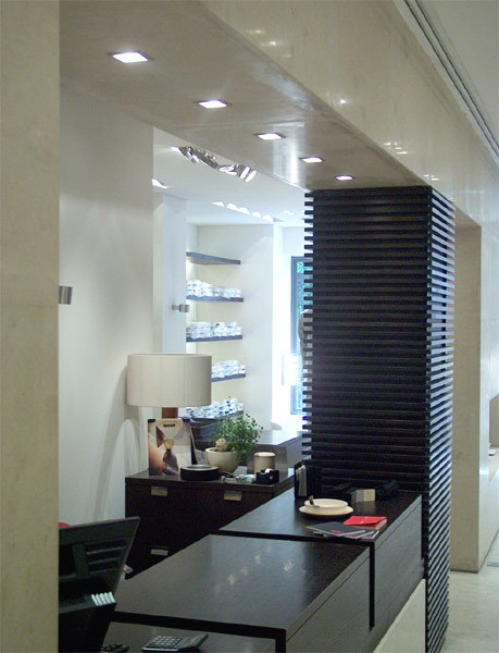 Construction clothing stores