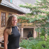 flora cselovszki