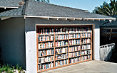 The display and organisation of books on a shelf