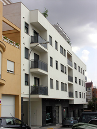 21+9 unit condo