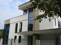 Iezeru House
