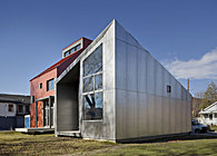 R-House