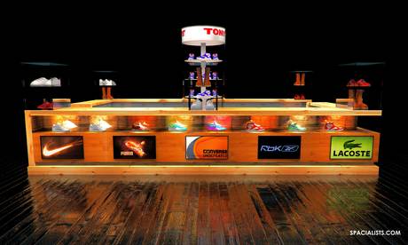 SHOE STORE KIOSK DESIGN - www.spacialists.com