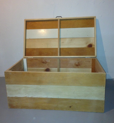 Reclaimed Lumber linen chest