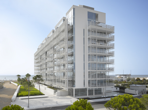 Jesolo Lido Condominium - Copyright Roland Halbe