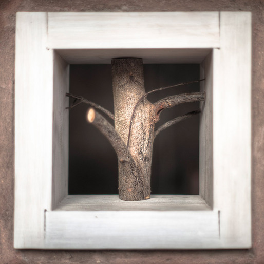 Detail of cinnamon wood frame (Photo: Pasi Aalto / pasiaalto.com)