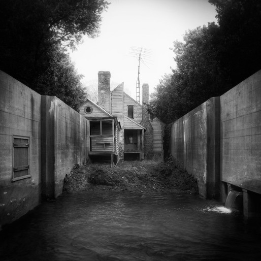 untitled (backyard), 2011 © Jim Kazanjian