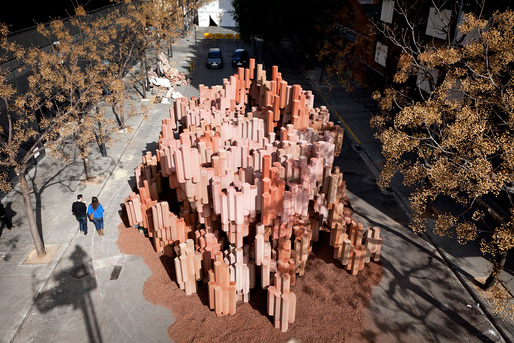 'A battle is raging even though you don´t know' pavilion by Miguel Arraiz García / David Moreno Terrón (Photo: Noel Arraiz)