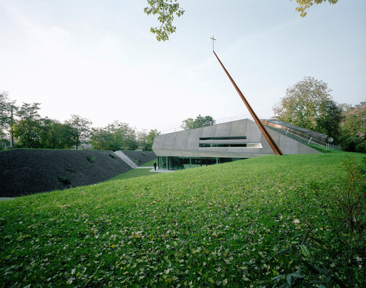 Exterior view of the new pastoral care center (Photo: David Schreyer)