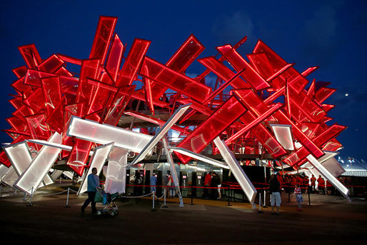 London 2012 Coca-Cola Beat Box pavilion by Chang W. Lee:The New York Times