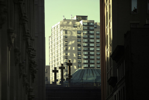 I see the light! (Washington Street, New York 2010) © Simon Gardiner
