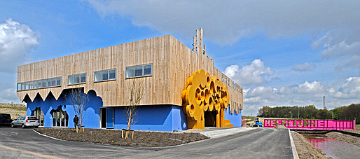 FAT, The Villa
