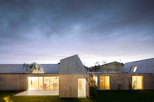 Exterior (Photo: Nelson Garrido)