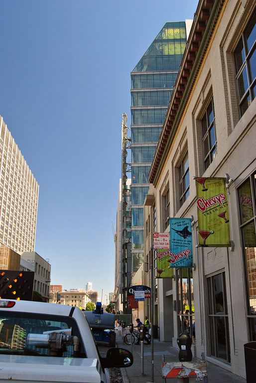 Side profile of 525 Golden Gate looking east on Golden Gate Ave (Photo: Nam Henderson)