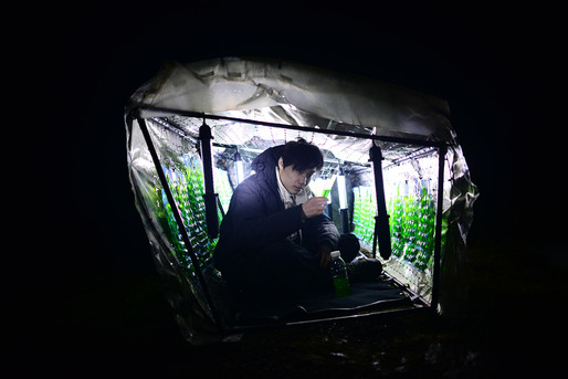 Algae Greenhouse by Him Wai Lai