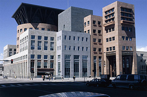Michael Graves, Denver Central Library