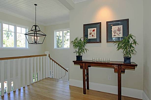 Gallery/Stair