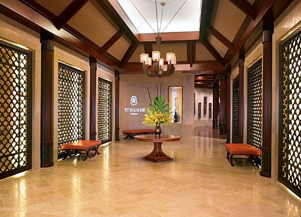 Alee to Main Lobby