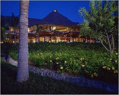 Clubhouse, a Collaborated with local Mexican Architects & Landscape artisans to develop the “Palapas “ as a major design feature