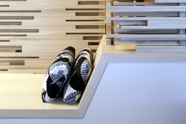 Light Rhythm Custom Entry Bench. Photo: T.G. Olcott