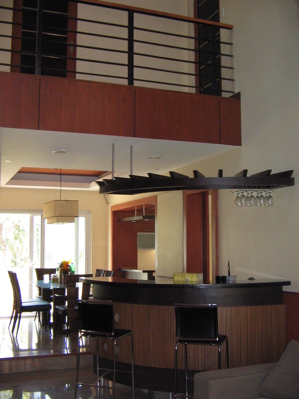 bar