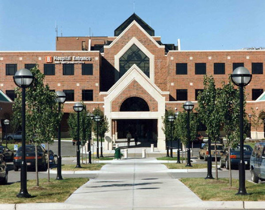 Main entrance to the Medical Mall. 
