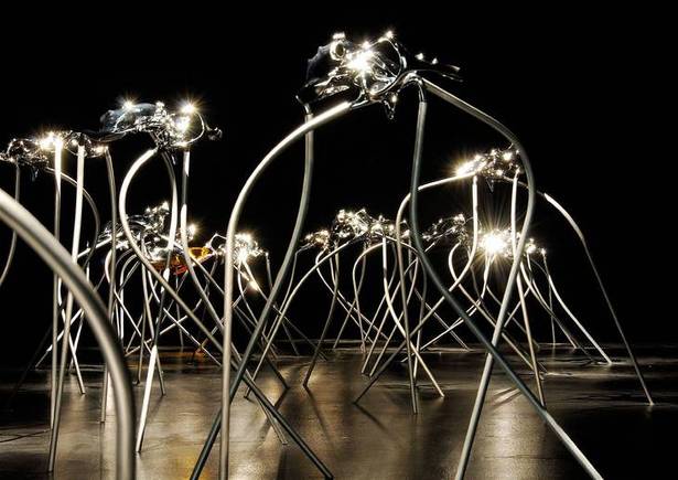 title: Pitch Black (2010) designer: xefirotarch_Hernan Diaz Alonso client: Jeff Kipnis fabricator: Parrish Rash van Dissel material: aluminum, mdf, paint, abs plastic, chrome vacmetalization