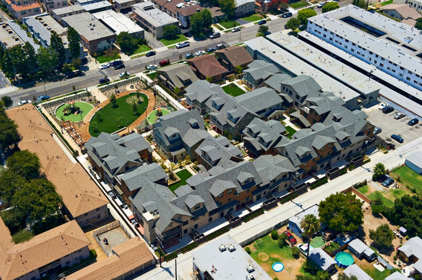 Doran Gardens by J.Lou Architect (completed August 2012)