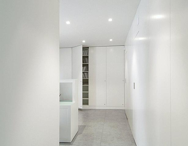 AQSO arquitectos office. Zurbaran clinic