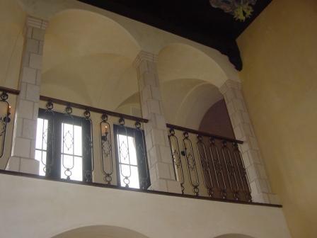 Italian upper