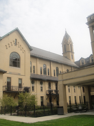 Mallinckrodt Exterior