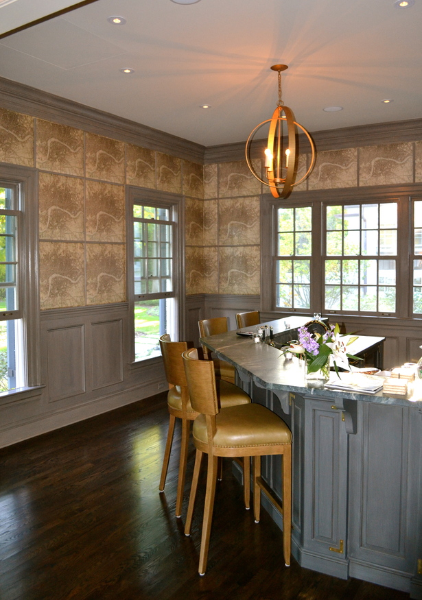 Bar, Upholstered Walls
