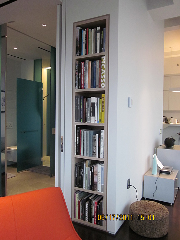 Vertical library