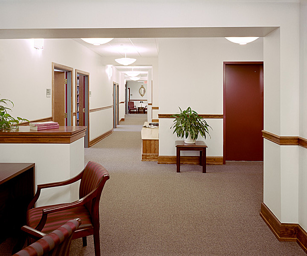 Typical reception, lingering and passage space