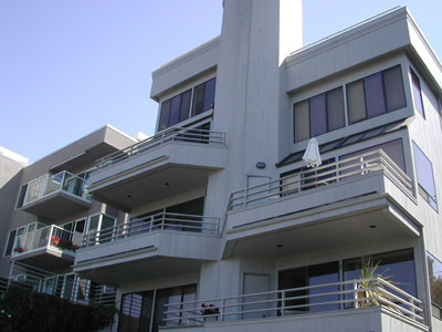 4 unit-2 floor units - steep site