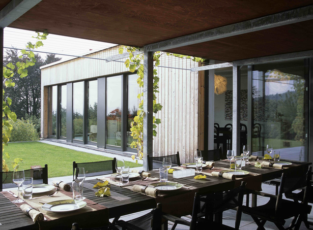 Integration of indoor and outdoor living spaces