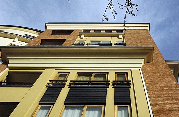 Kamran Residence