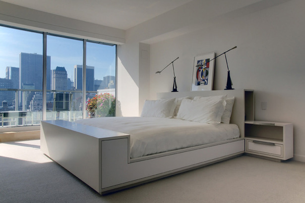Park Deux Master Bedroom / Custom Sleigh Bed. Photo: T.G. Olcott