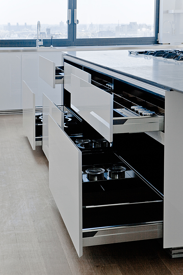GLAM Kitchen - different storage solutions to maintain the Kitchen area clean and sleek.