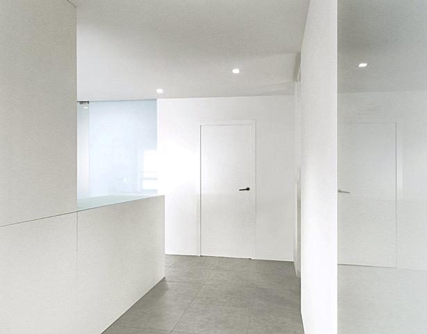 AQSO arquitectos office. Zurbaran clinic