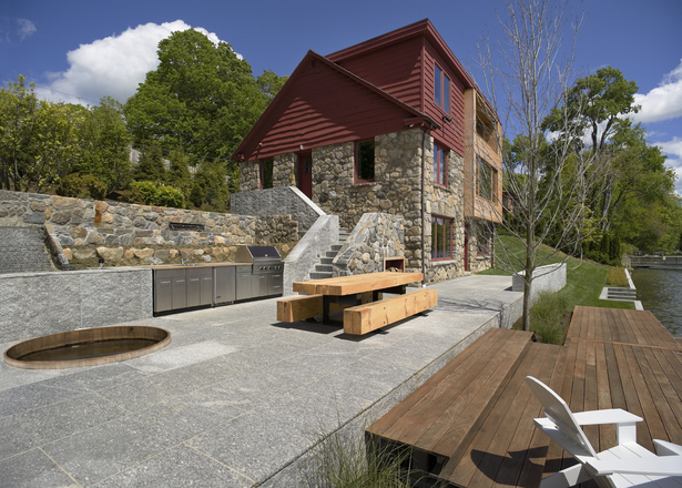 CONNECTICUT LAKE HOUSE – House & terrace