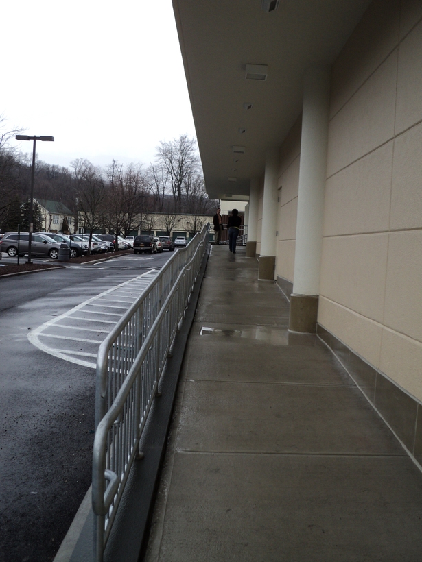 Entry ramp
