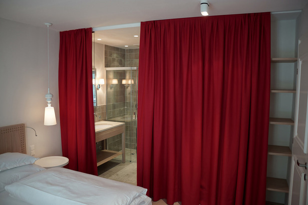 Guest room showing what it has to offer.