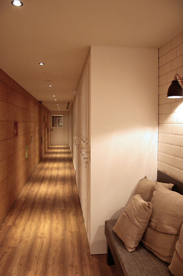 Corridor 01