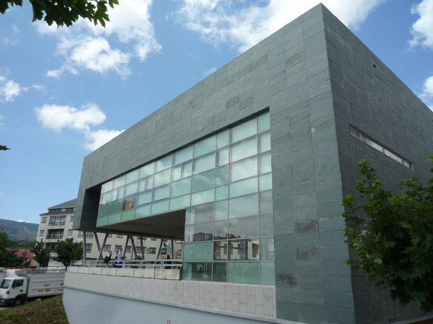 Regional Center. Caldas de Reis (Pontevedra), Spain. NAOS ARCHITECTURE