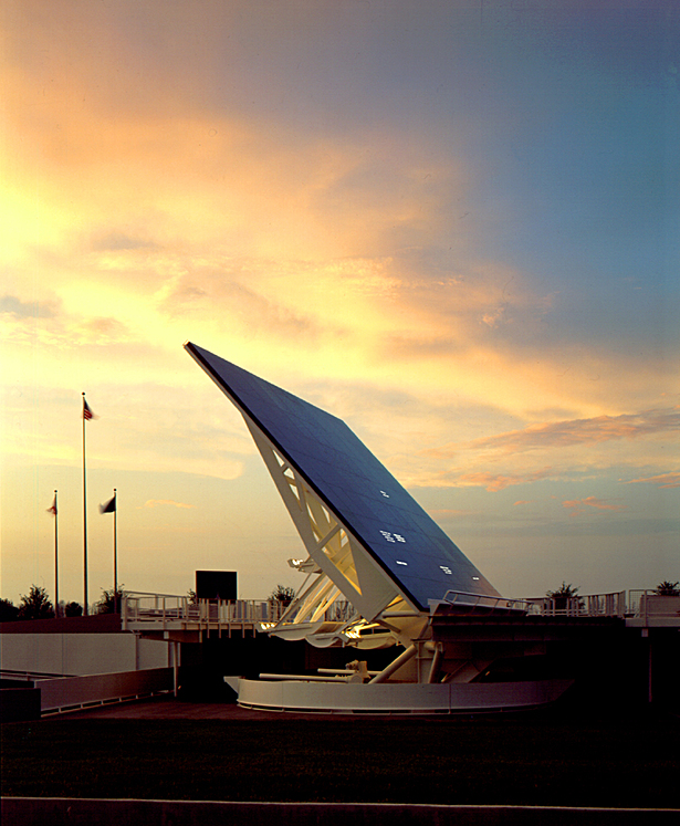 photo : JPA // design under HHPJ
