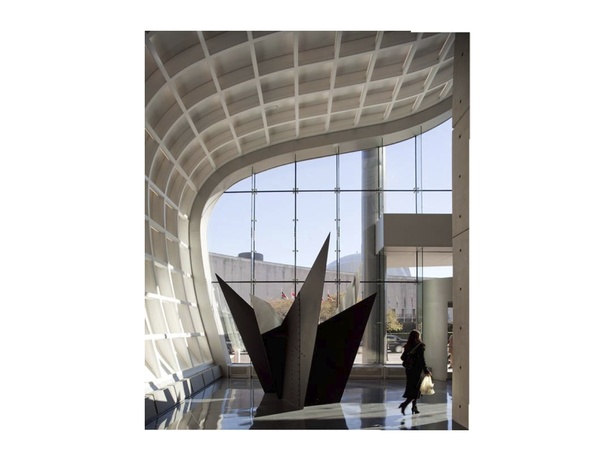 Alexander Calder, Object in Five Planes, 1965, steel, Donated by the artist in the interest of world peace / Photo by Paul Warchol