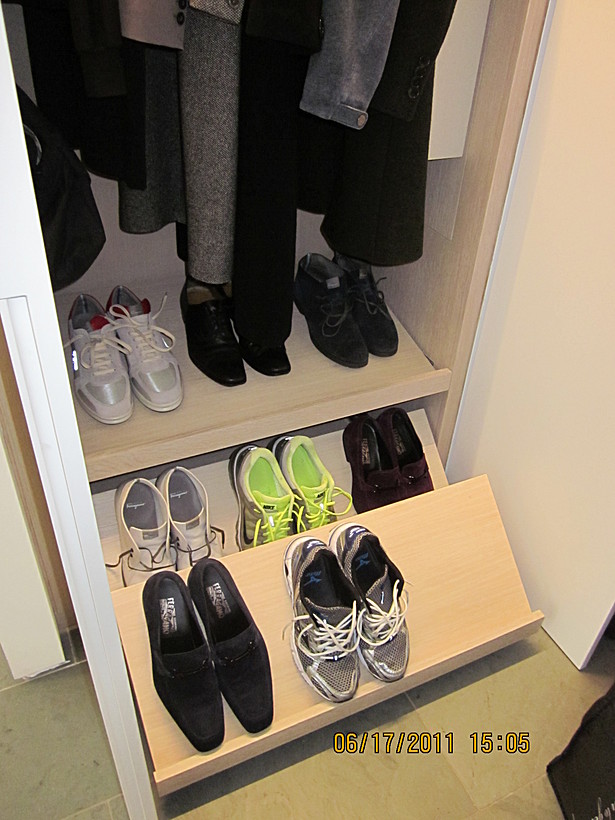 Shoe drawers 