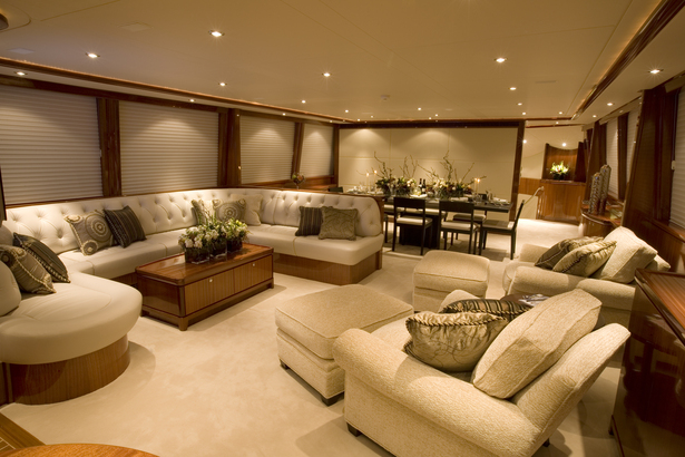 Al Duhail - Main Salon 1