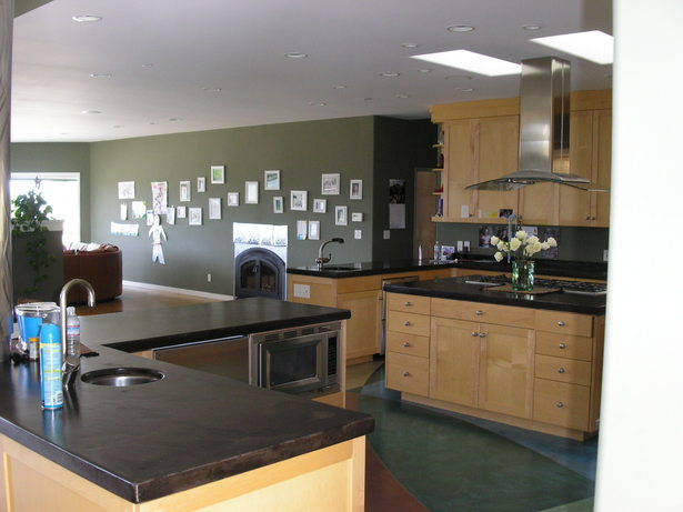 Kitchen looking to Family room